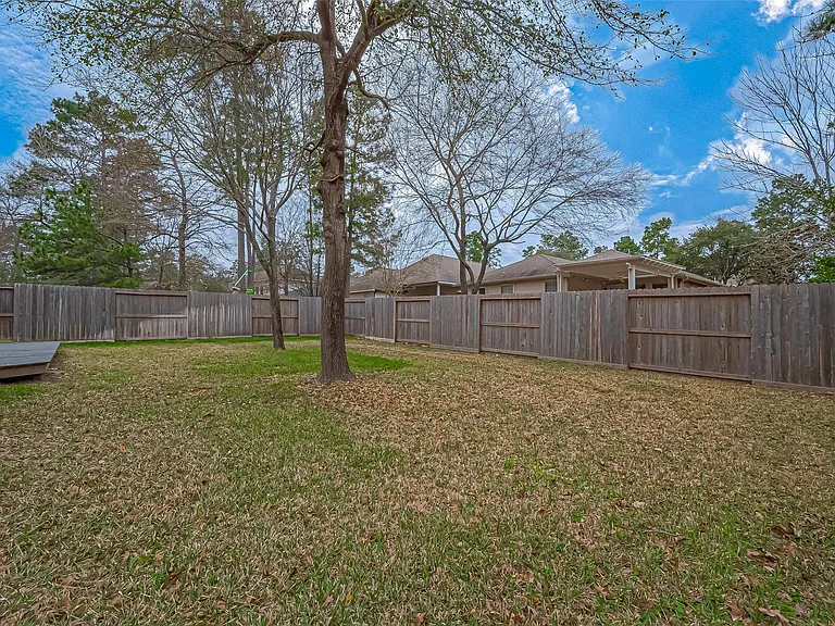 2 Garden Lodge Pl — Photo 42