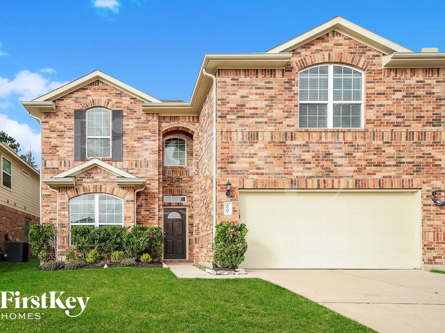 4 bed, 3.5 bath, 2790 sqft, $2,615 — Photo 1