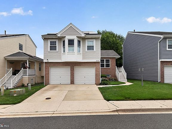 3rd image of 2404 Shadywood Cir