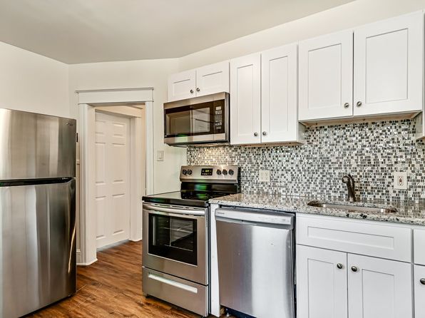 2477 Brookdale Ave FLOOR 1