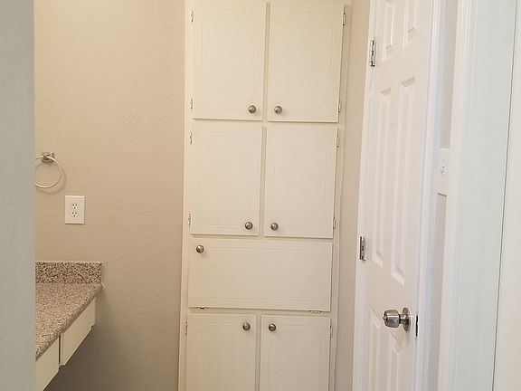 4th image of 5550 N Braeswood Blvd