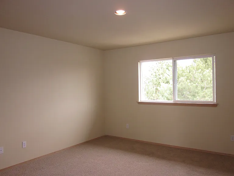 2114 SW Salmon Ave — Photo 5