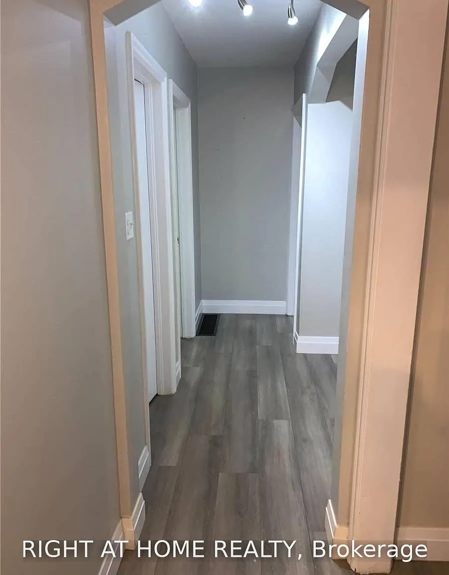 4 bed, $2,500 — Photo 3