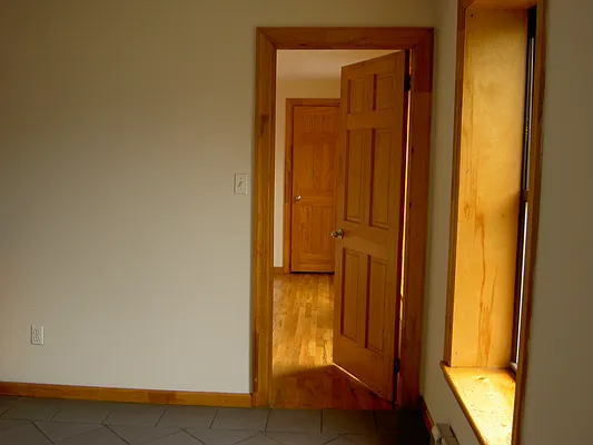 Rented by Elinor Taasa, LREB | media 48