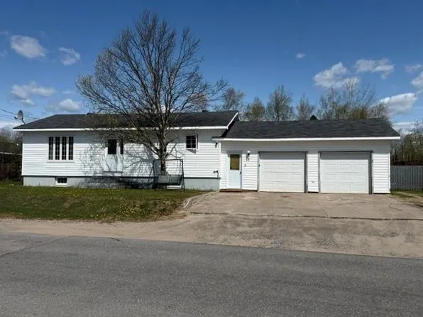 12 Cook Street, Happy Valley-Goose Bay, NL A0P1E0