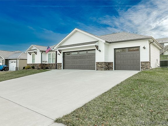2nd image of 4105 Cedar Creek Court