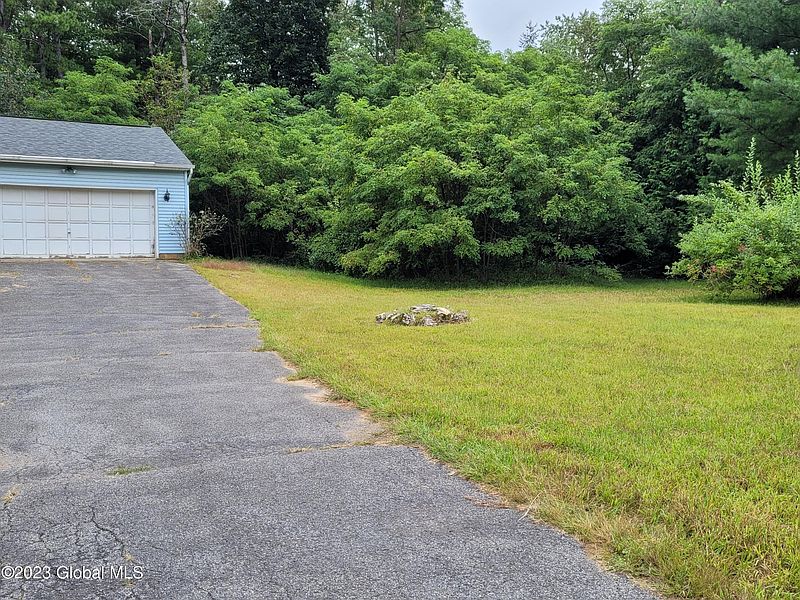 5th image of 535 Upper Sherman Avenue