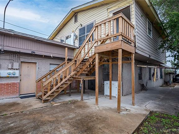 4th image of 613 S 12th St
