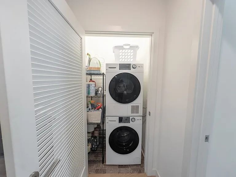 65 Lewis St #204 — Photo 19