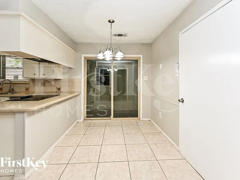 16911 Memorial Oaks Ln — Photo 5