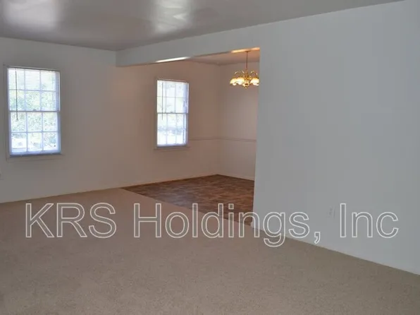 7746 Colonial Point Ln, Gloucester Pt, VA