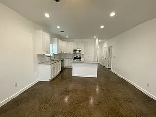 104 E Forest Ave — Photo 20