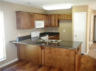 4033 Farmingham Woods Dr, Hermitage, TN 37076