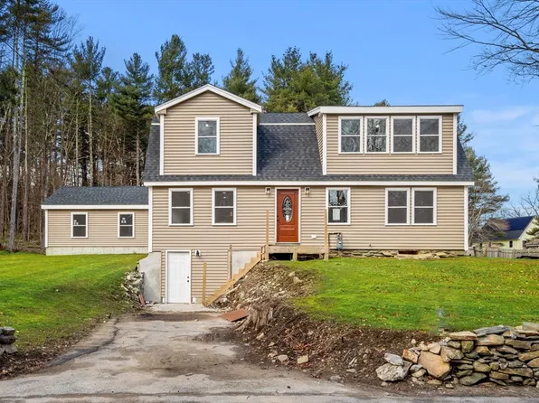 28 Pleasant St, Grafton, MA 01519
