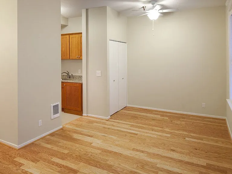 Maurice Dear Apartments — Photo 8
