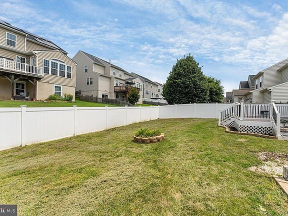 4th image of 15186 Jennerette Ln