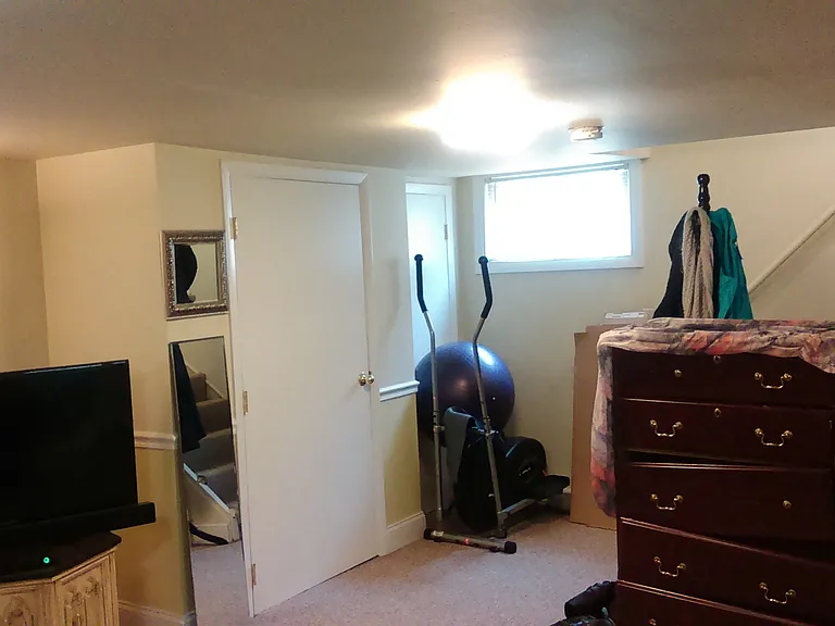 238 N Summit St — Photo 13