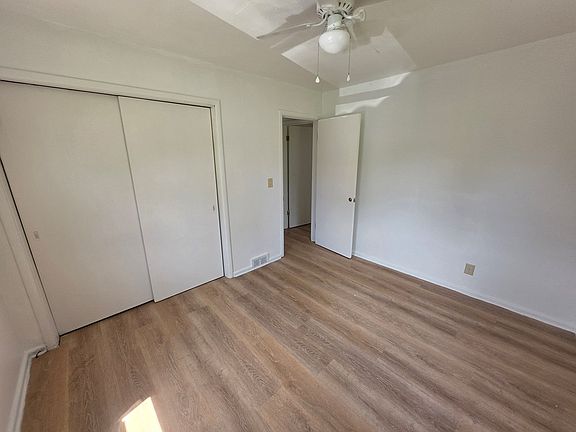 5th image of 107 Grant St