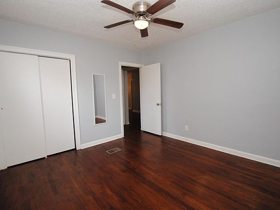 4th image of 3116 Belden St APT 1