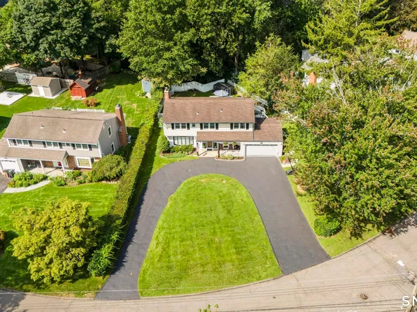 86 Rolling Wood Drive, Stamford, CT 06905