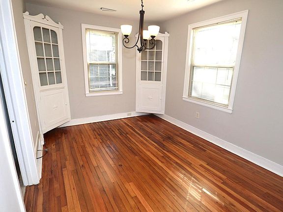 5th image of 54 Yeadon Ave