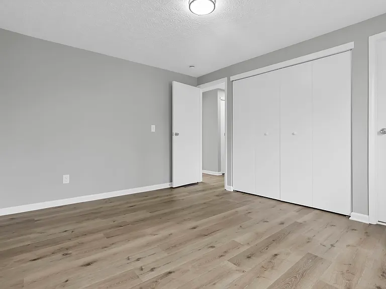 8906 Lakefield Ct — Photo 21