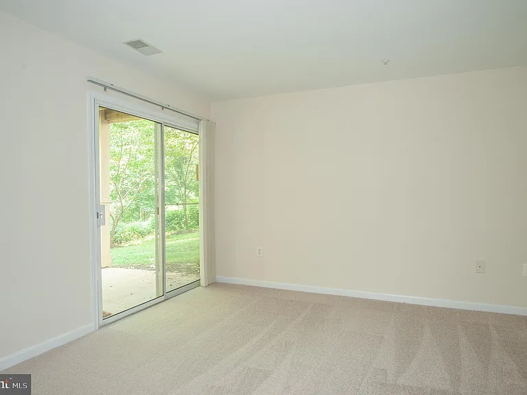 5958 Founders Hill Dr #101B — Photo 11