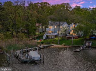 1570 Annapolis Dr, Glen Burnie, MD 21060