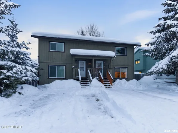 8261 Stratton Cir, Anchorage, AK 99507