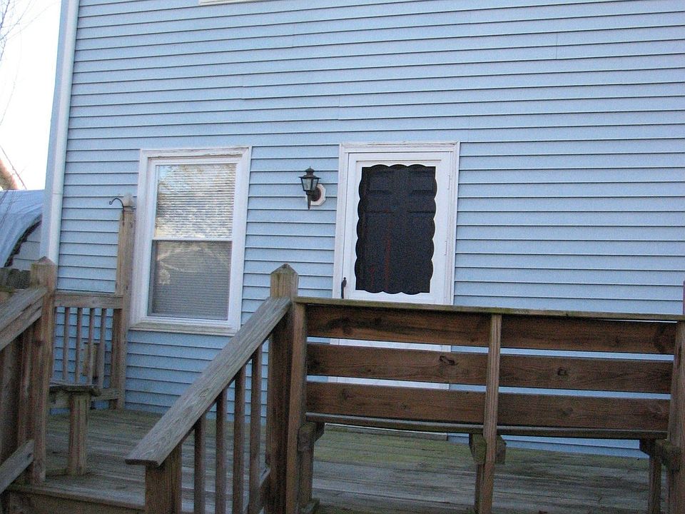 2nd image of 19A Pennington Ave