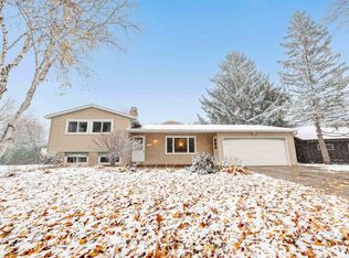 125 S Adams St, De Pere, WI 54115