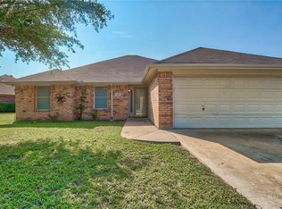 819 Lisa St, Burleson, TX 76028