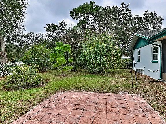 5th image of 1309 Emerson St