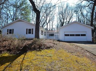 1273 Rolling Green Dr, Acworth, GA 30102