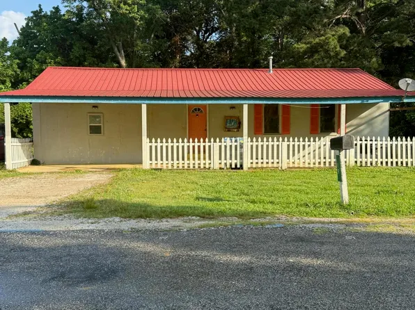 19 Loop Rd, Jackson, TN 38301