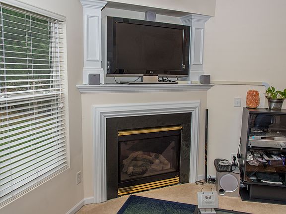 5th image of 520 Goodloe Dr