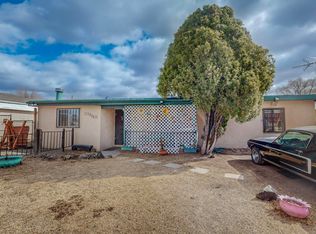 2020 Minnie St SW, Albuquerque, NM 87105