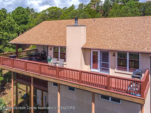 3rd image of 142 Buena Vista Dr