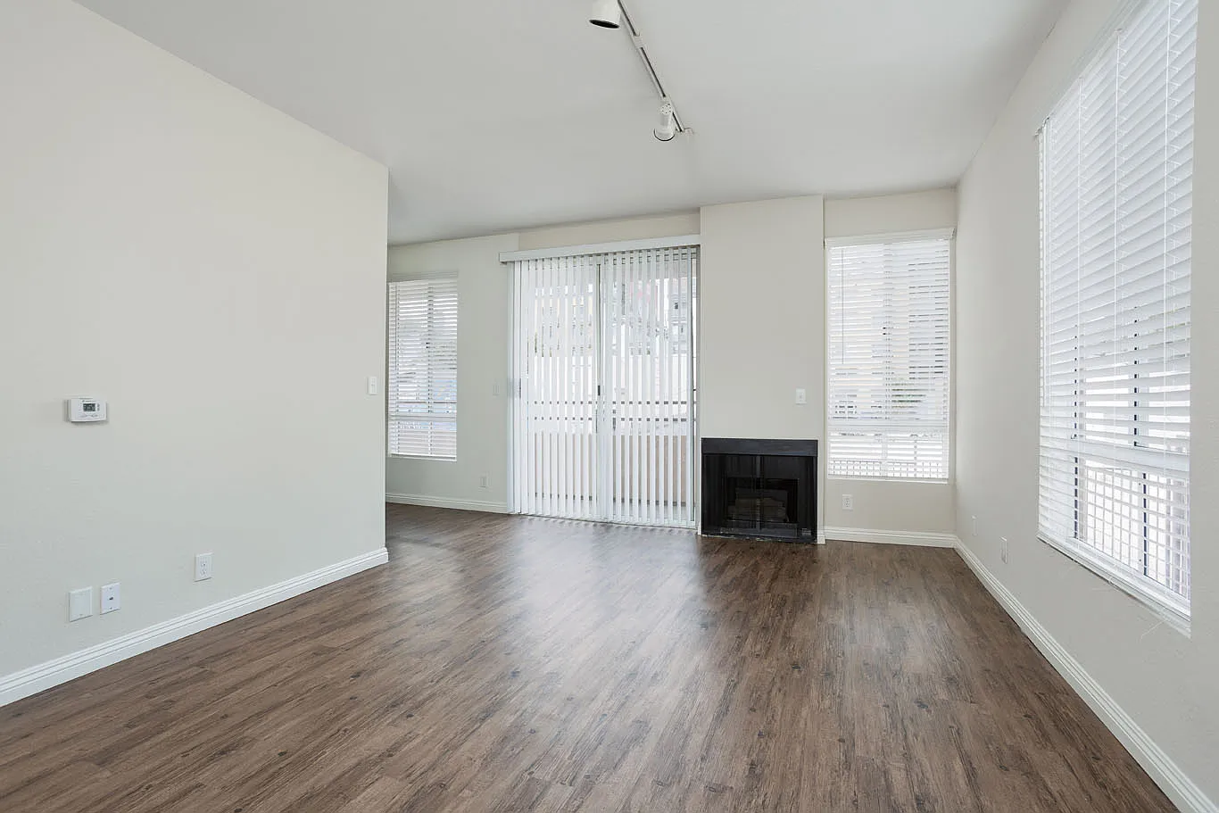 11037 Hartsook Street — Photo 3