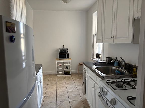 2nd image of 3521 32nd St APT C5