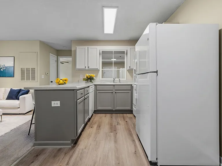 3695 Claypond Rd #H — Photo 33