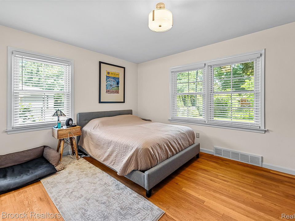 171 S Glengarry Rd, photo 16