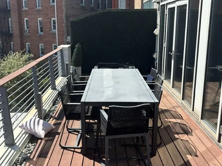 2424 18th St NW #R4 — Photo 19