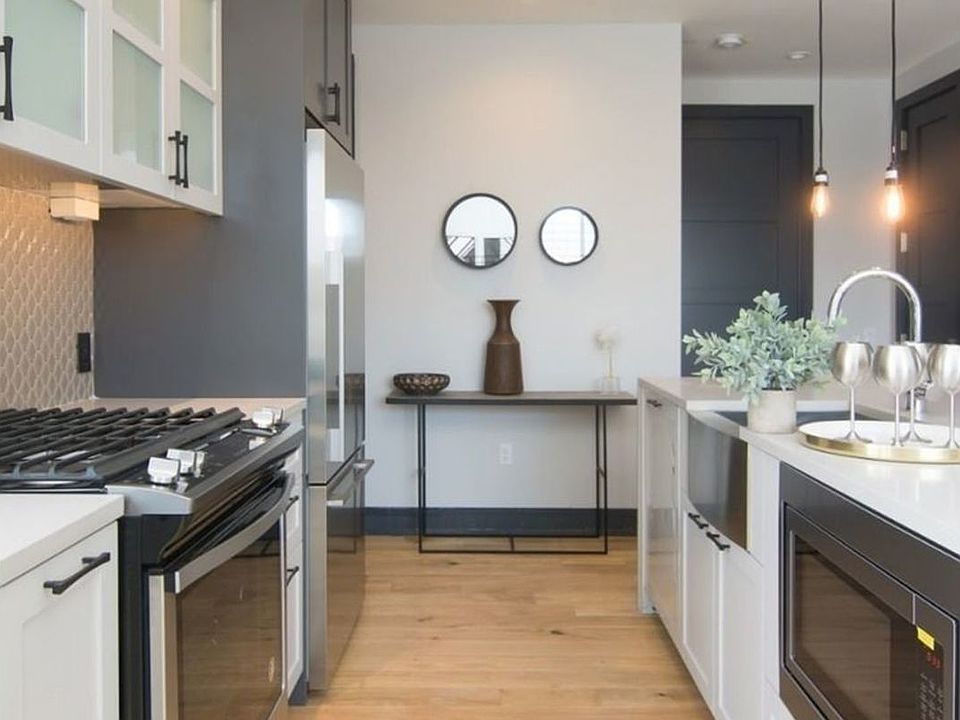 1st image of 10 Montieth St #320C
