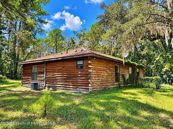 5th image of 20327 Powell Rd
