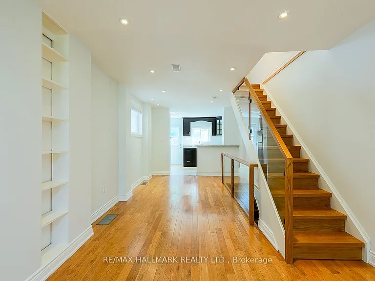 527 Craven Rd — Photo 10