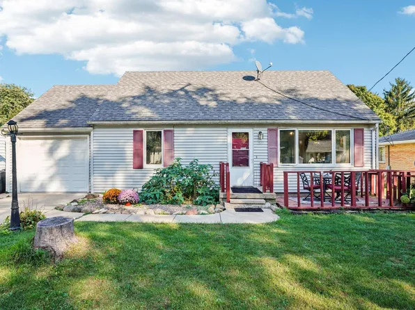 1517 Center STREET, Watertown, WI 53098