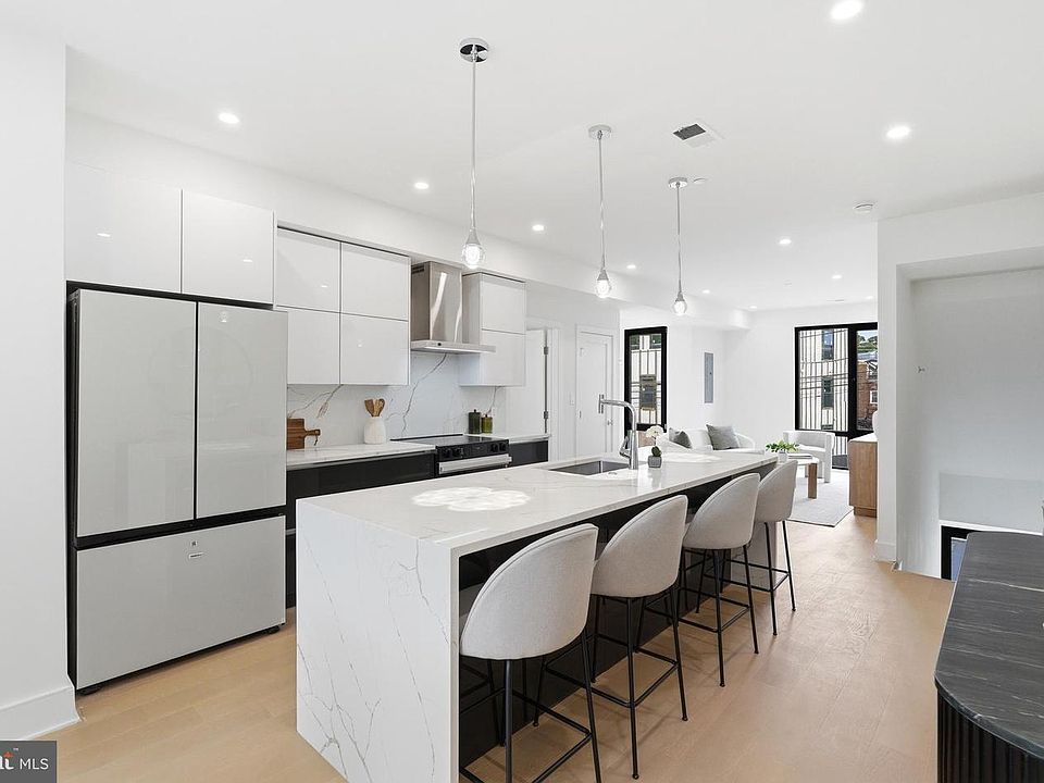 1st image of 1850 Capitol Ave NE #1