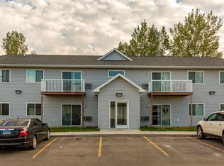 825 43rd St SE APT 103, Minot, ND 58701