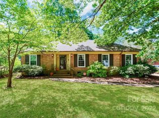 4415 Carriage Drive Cir, Charlotte, NC 28205